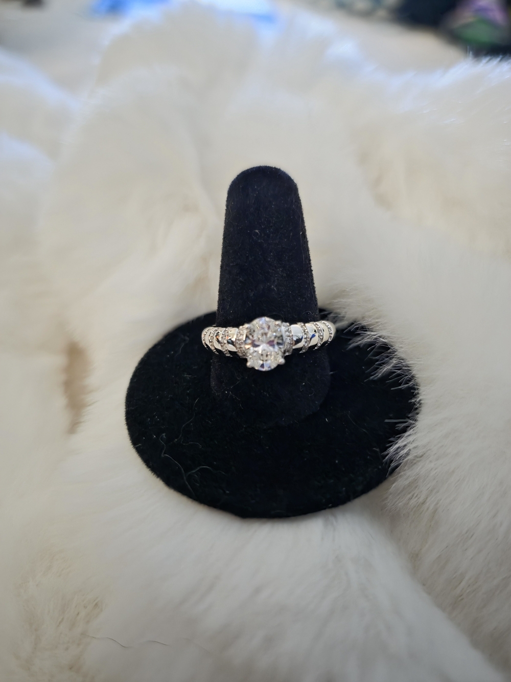 1.5ct Moissanite Ring In sterling Silver